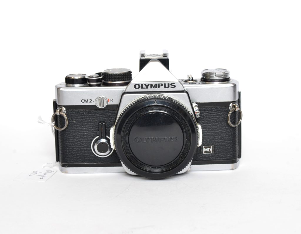 OLYMPUS OM2n Au vieux format