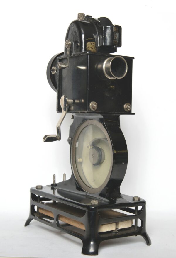 BEAU PROJECTEUR PATHE KID 9,5mm T BON ETAT